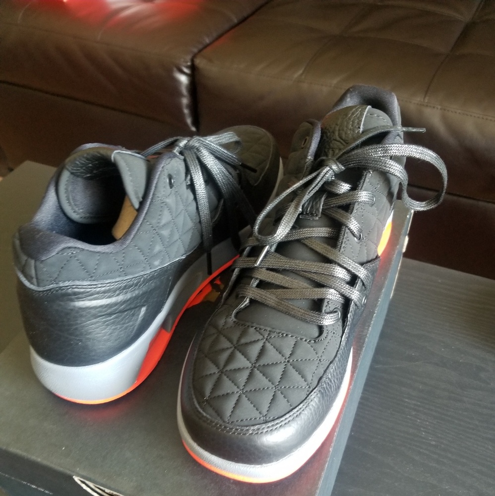 Jordan Clutch